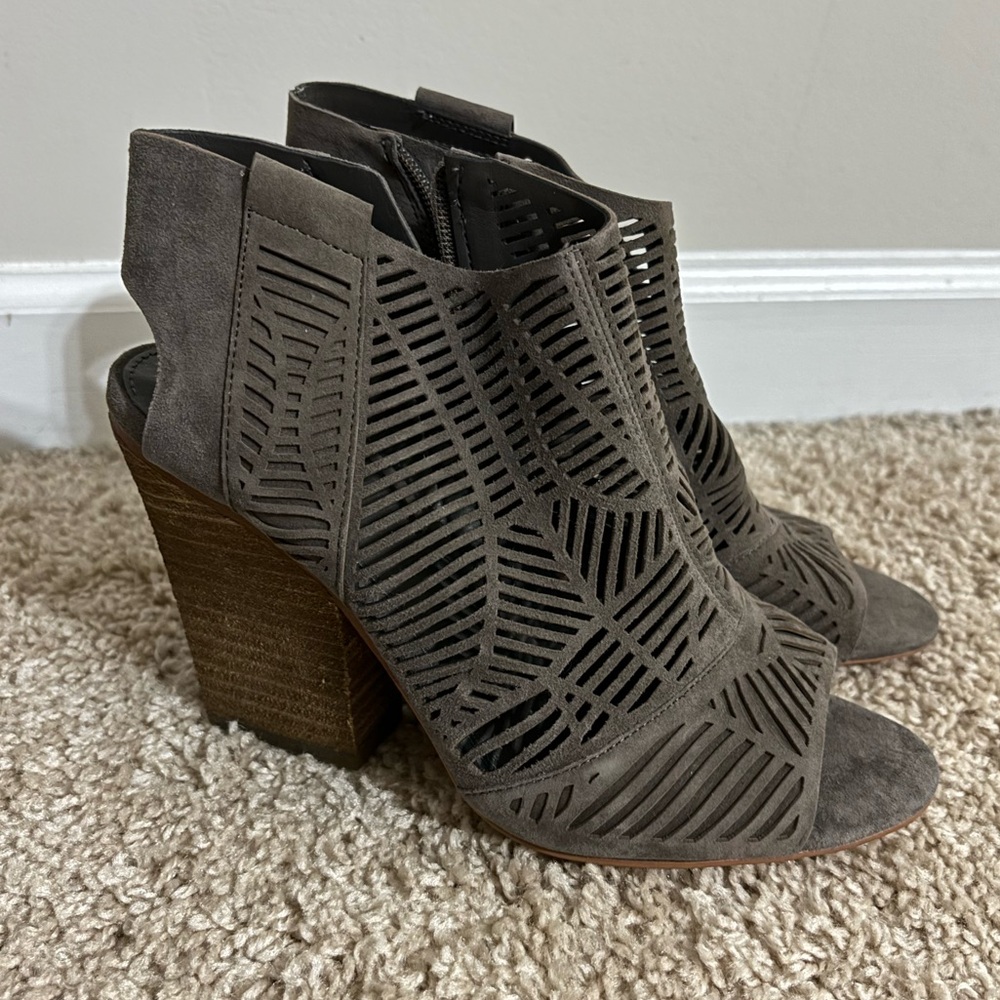 Vince Camuto Kimora bootie